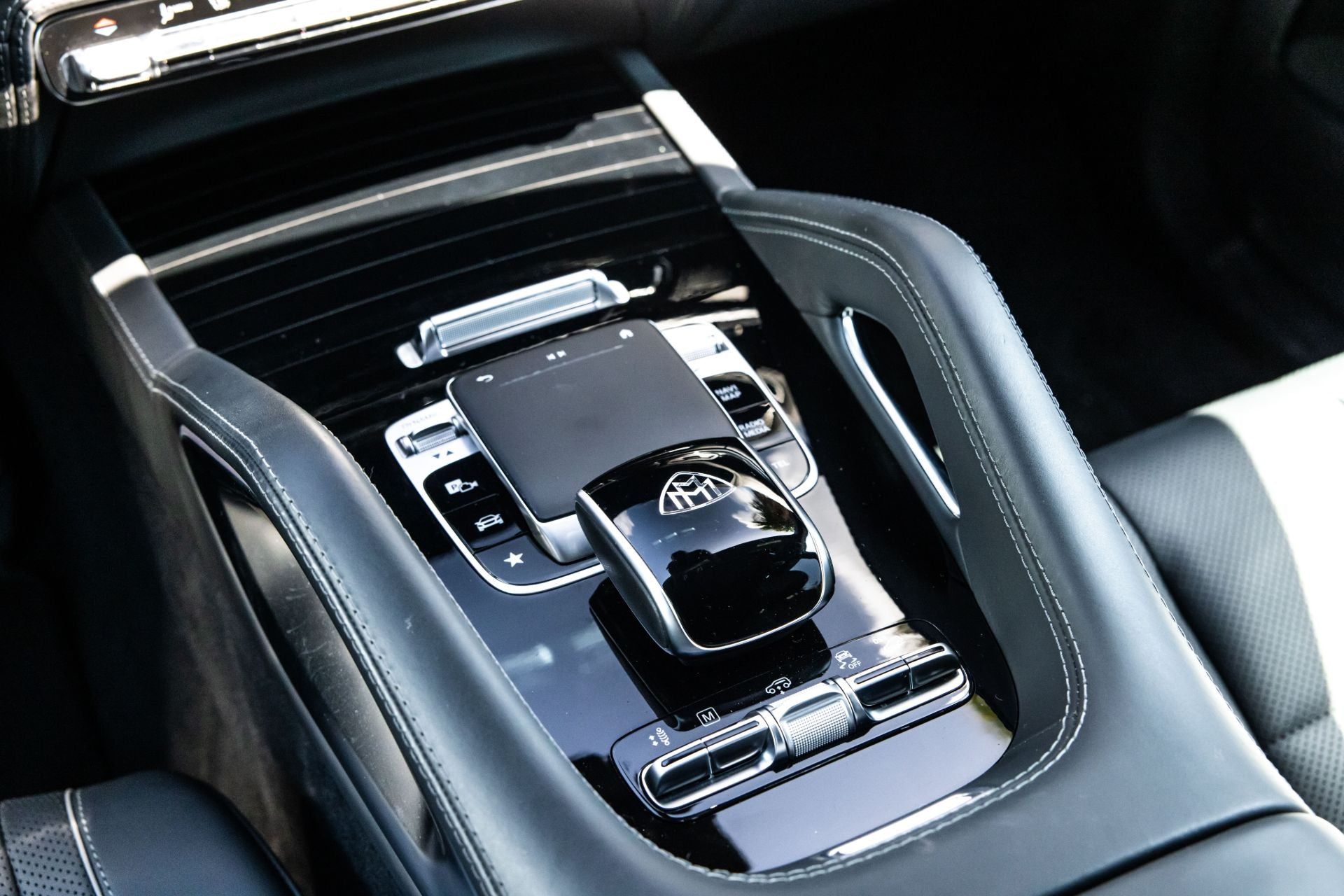 Mercedes Maybach GLS600 interior touchpad and center control buttons